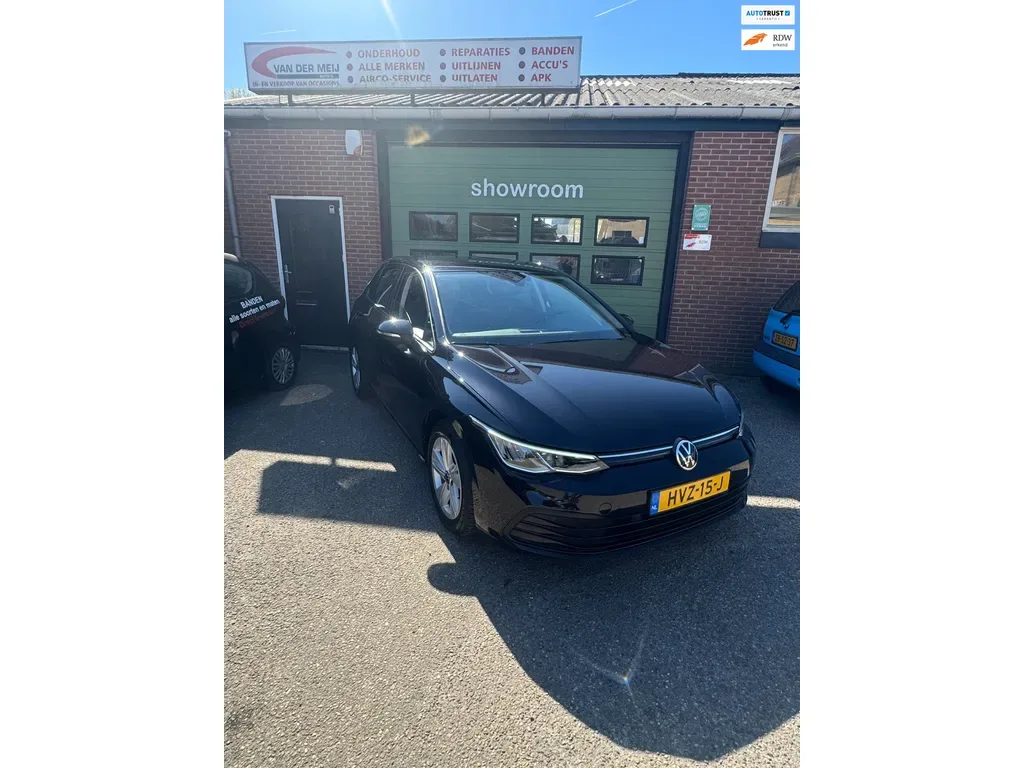 Volkswagen Golf (2020) — foto 1