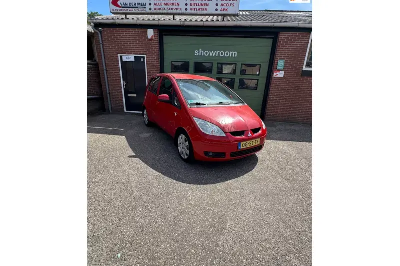 Mitsubishi Colt (2006)