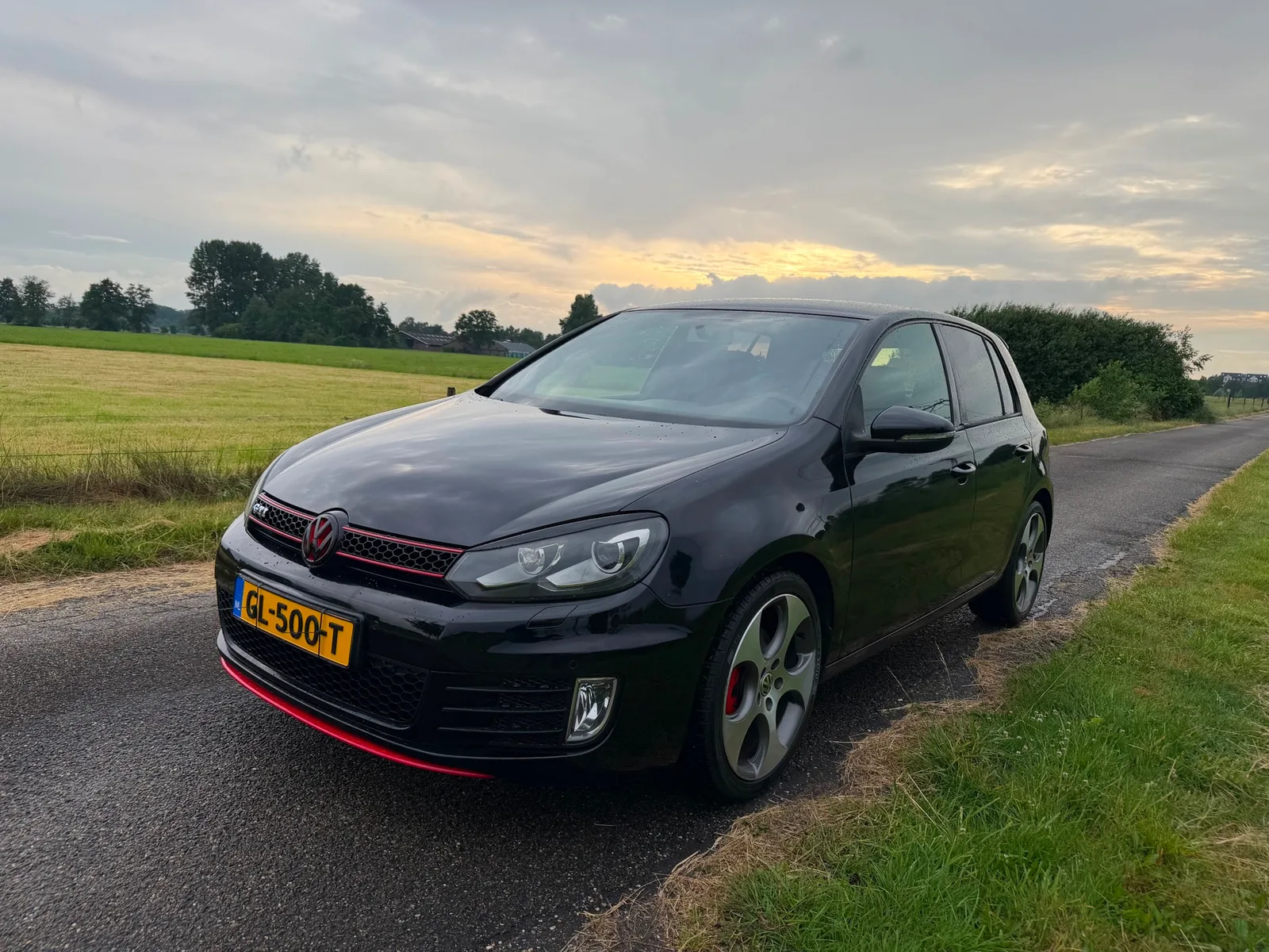 Volkswagen Golf (2010) — foto 1
