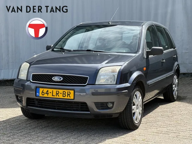 Ford Fusion (2003) — foto 1