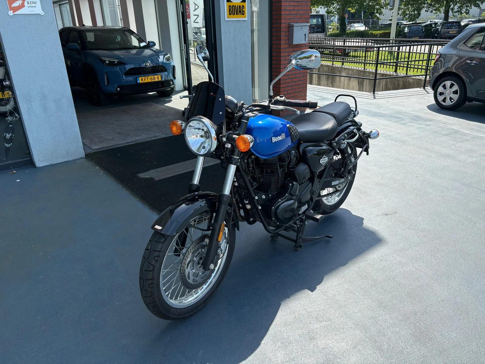 Benelli Imperiale 400 (2024) — foto 1