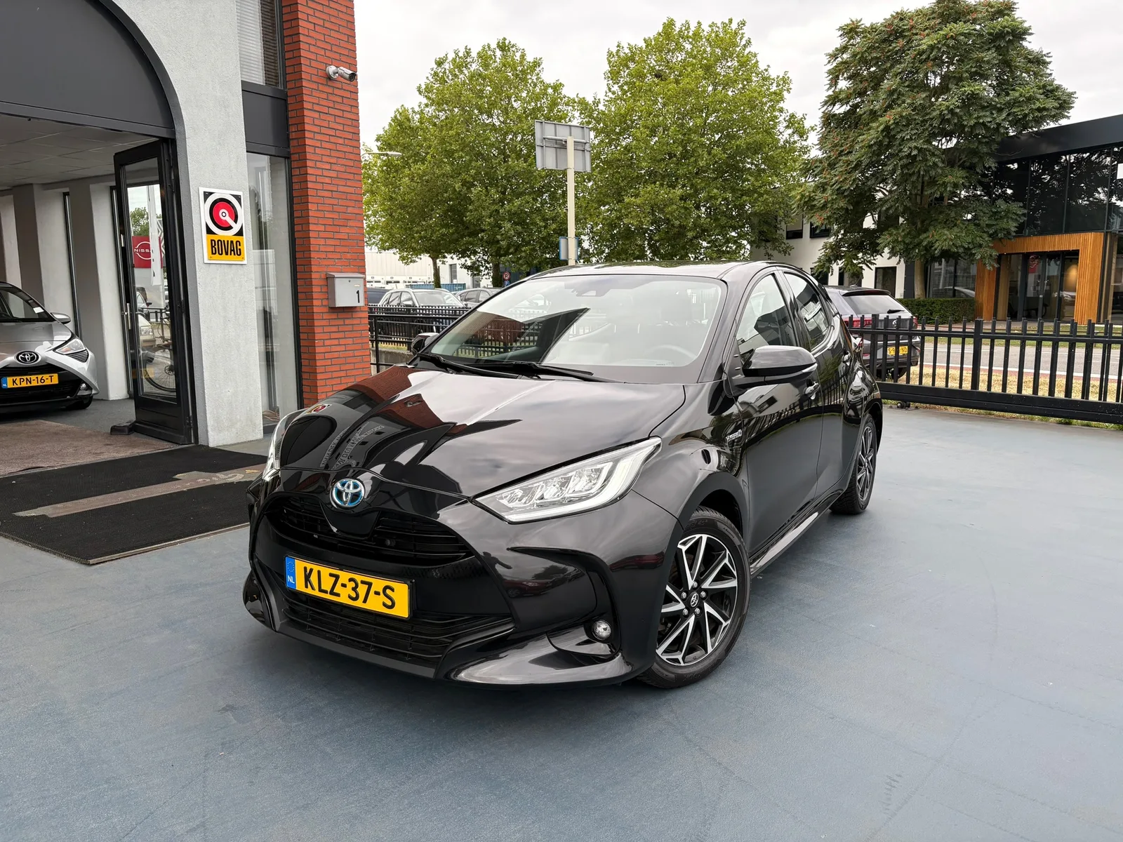 Toyota Yaris (2021) — foto 1