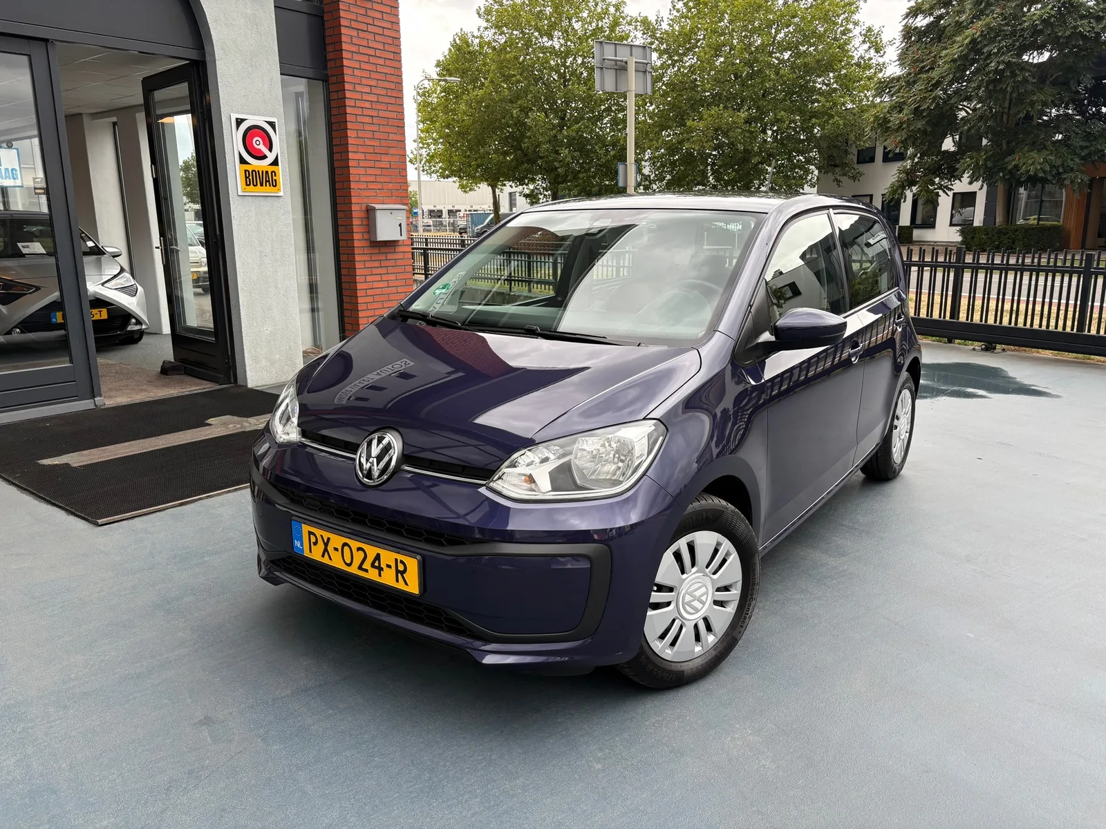 Volkswagen Up! (2017) — foto 1