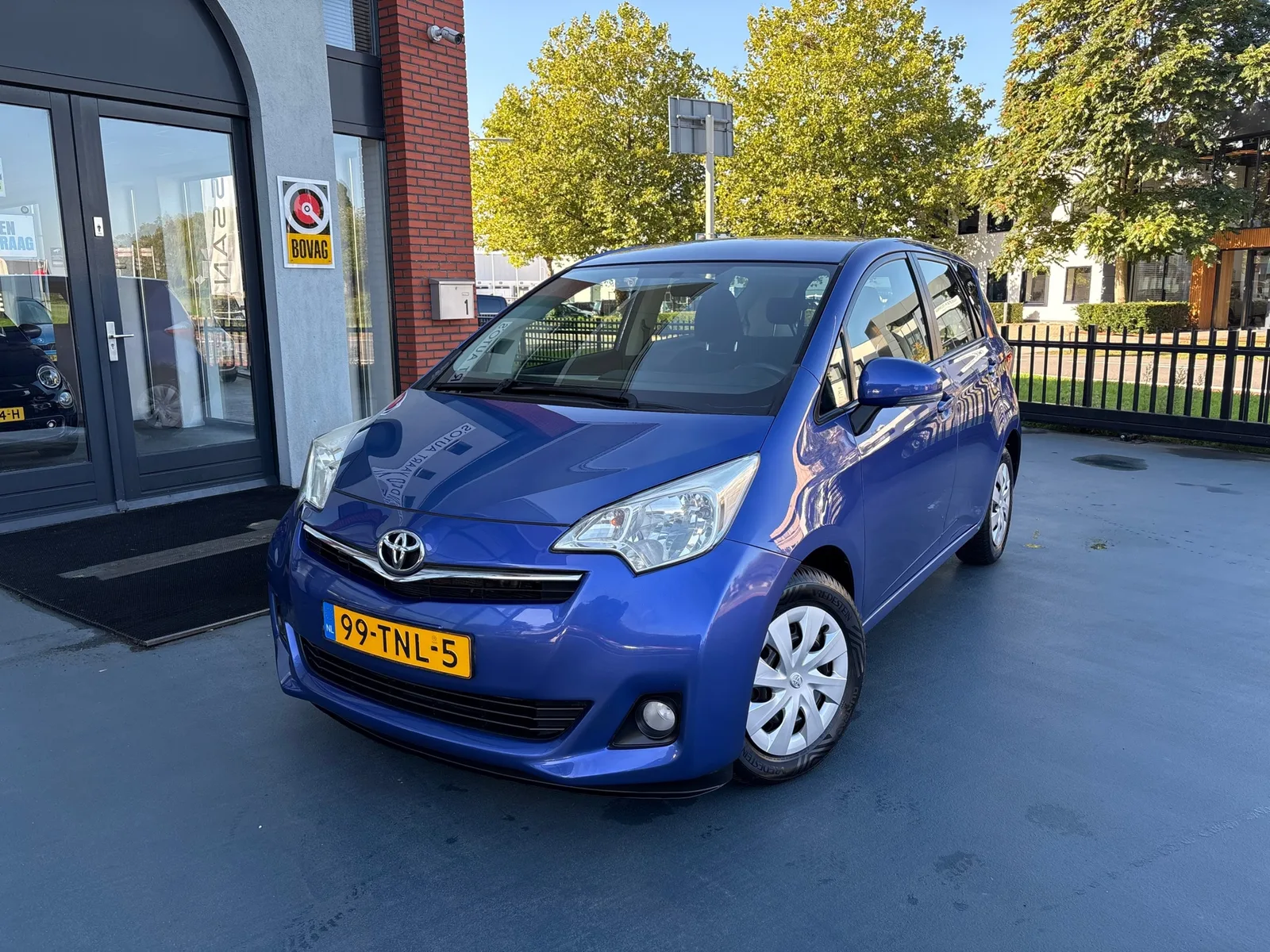 Toyota Verso (2012) — foto 1