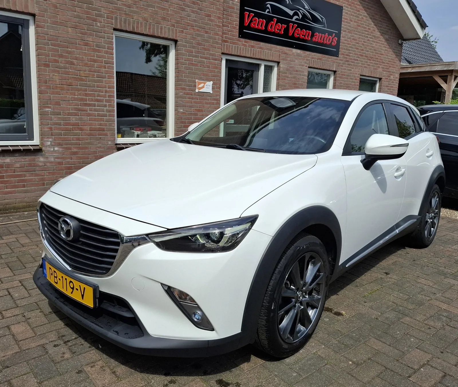 Mazda CX-3 (2017) — foto 1