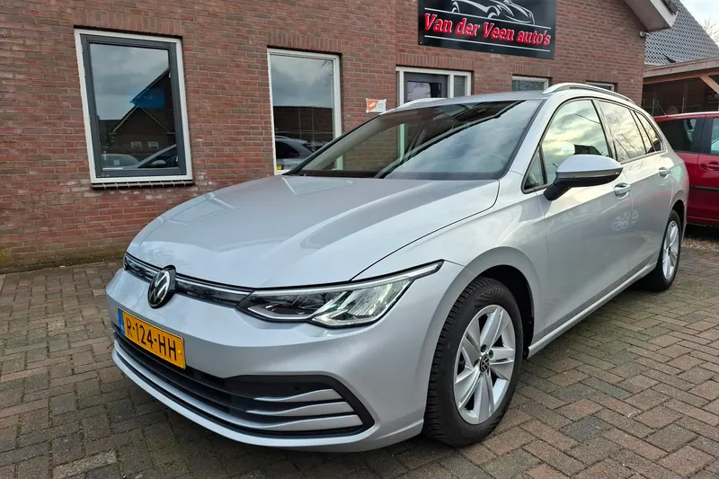 Volkswagen Golf (2022)