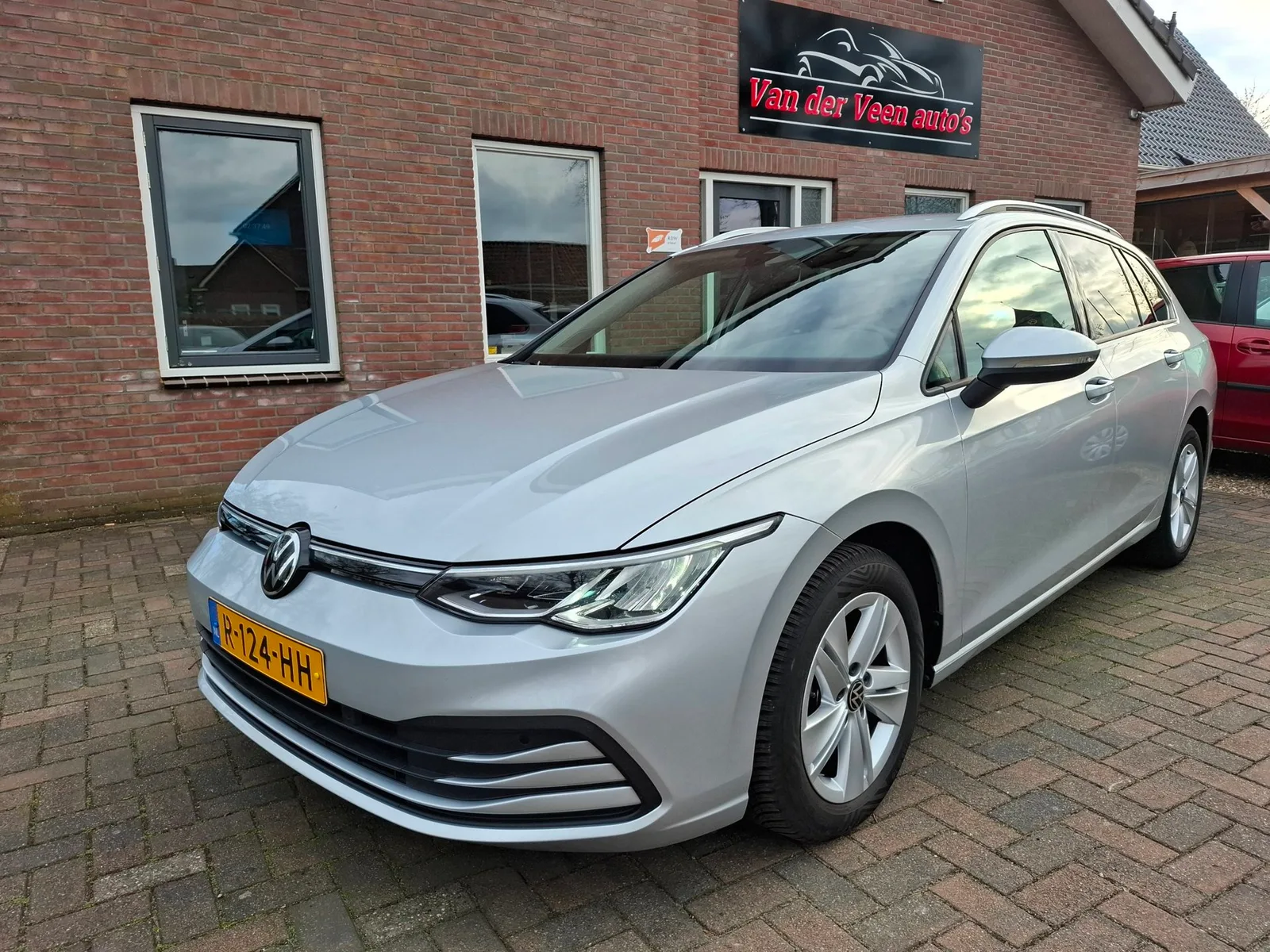 Volkswagen Golf (2022) — foto 1