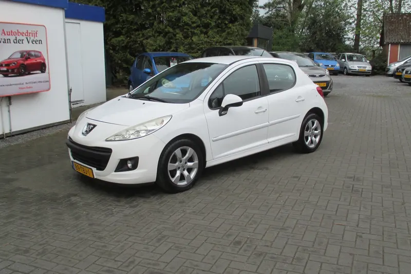 Peugeot 207 (2012)