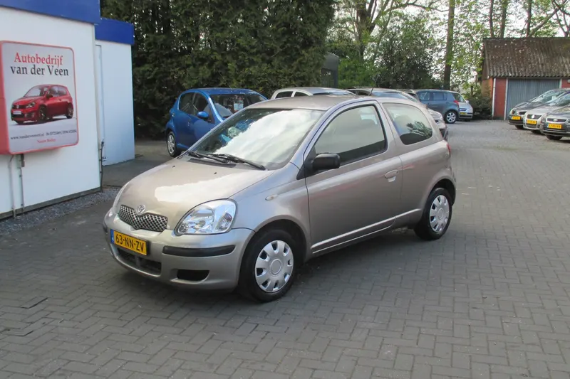 Toyota Yaris (2004)