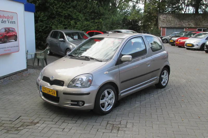 Toyota Yaris (2003)