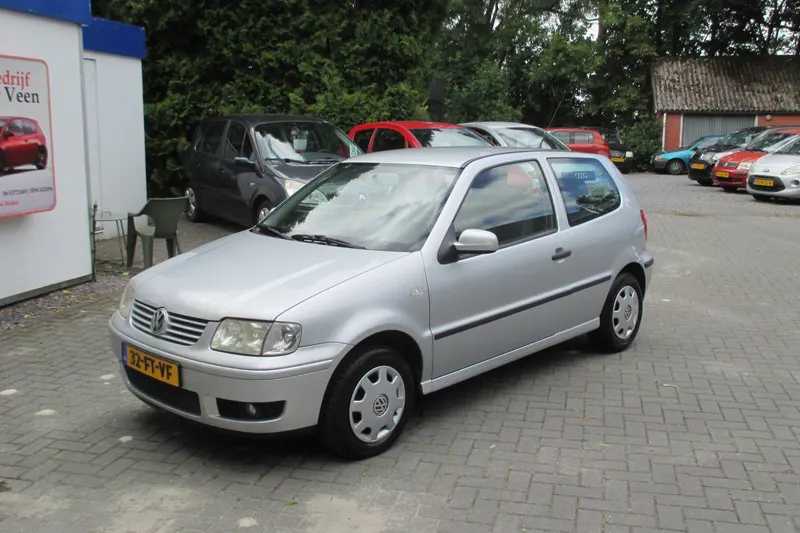Volkswagen Polo (2000)