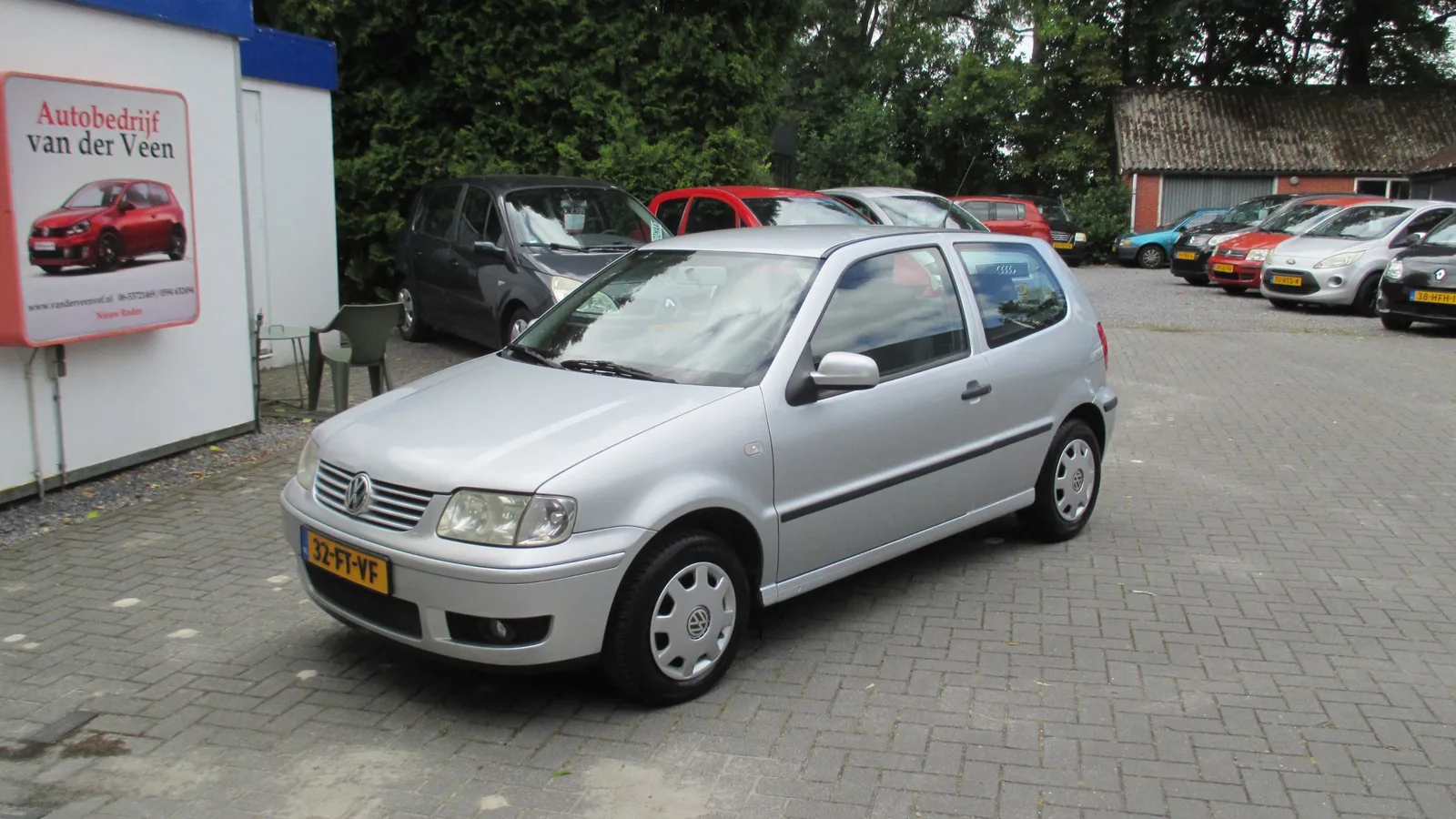 Volkswagen Polo (2000) — foto 1