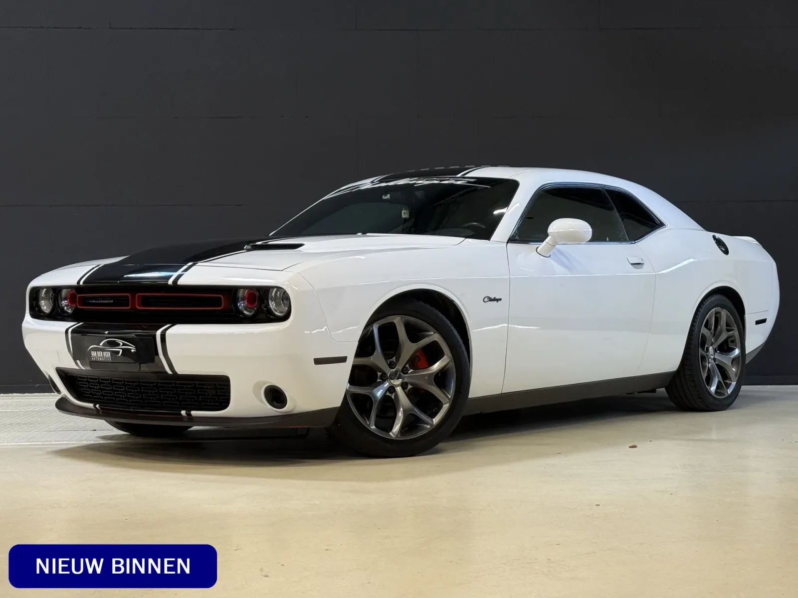 Dodge CHALLENGER (2015) — foto 1