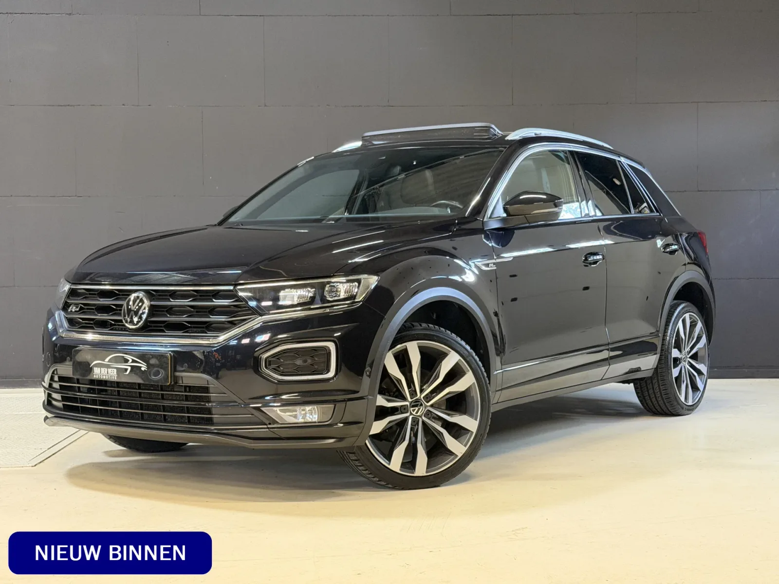 Volkswagen T-Roc (2021) — foto 1
