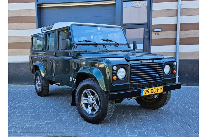 Land Rover Defender (2000)