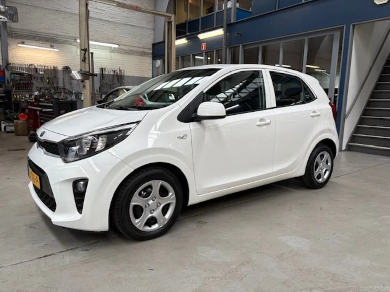 Kia Picanto (2018) — foto 1