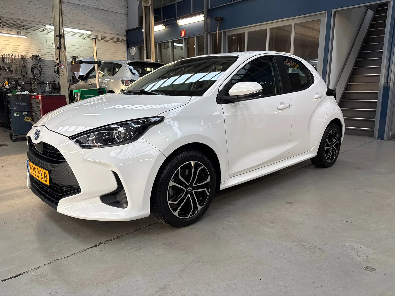 Toyota Yaris (2022) — foto 1