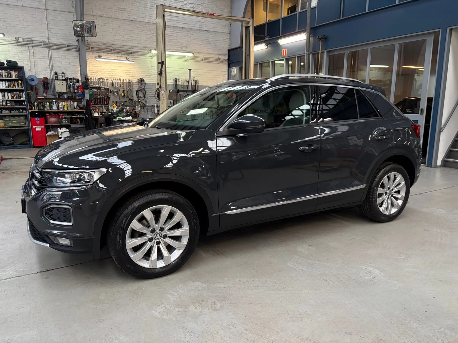 Volkswagen T-Roc (2019) — foto 1