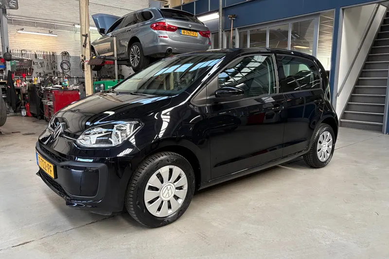 Volkswagen Up! (2023)