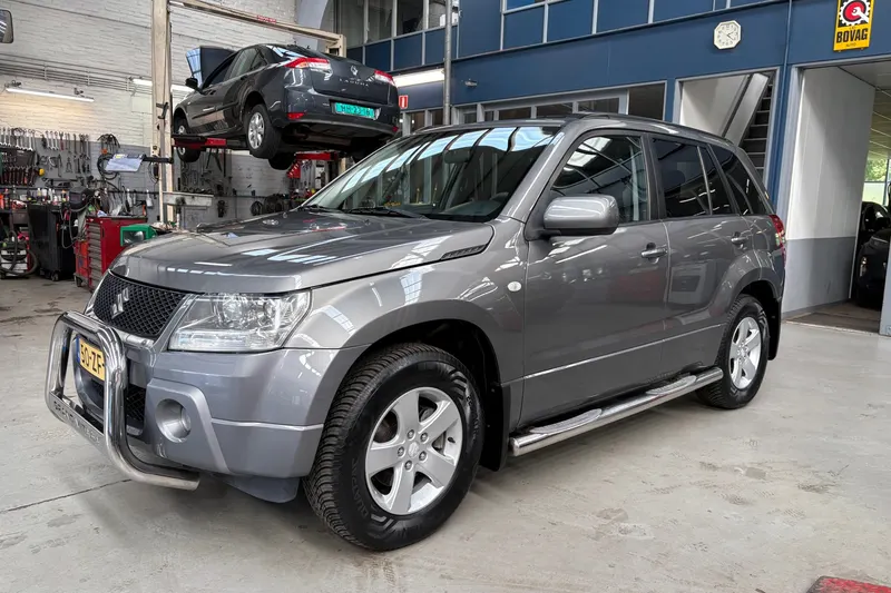Suzuki Grand Vitara (2008)