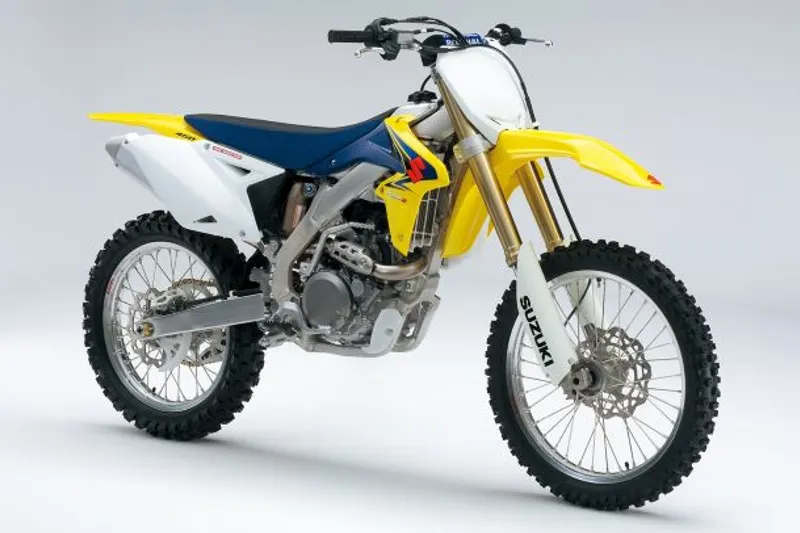 Cross Cross motor 4-takt Suzuki RM Z 450 (2026)
