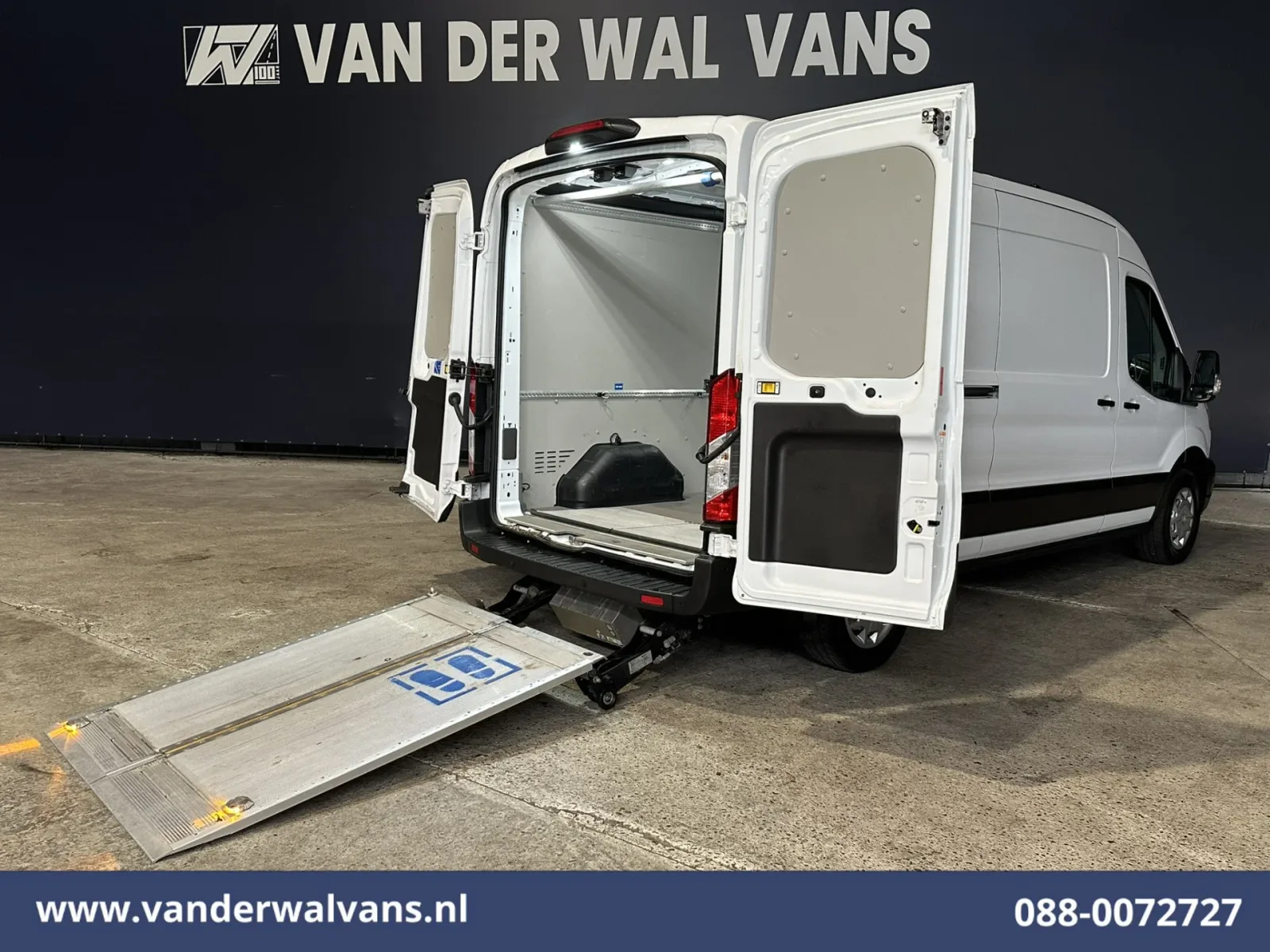 Ford Transit (2023) — foto 1