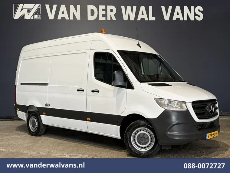Mercedes-Benz Sprinter (2023) — foto 1