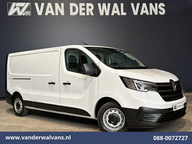 Renault Trafic (2022) — foto 1
