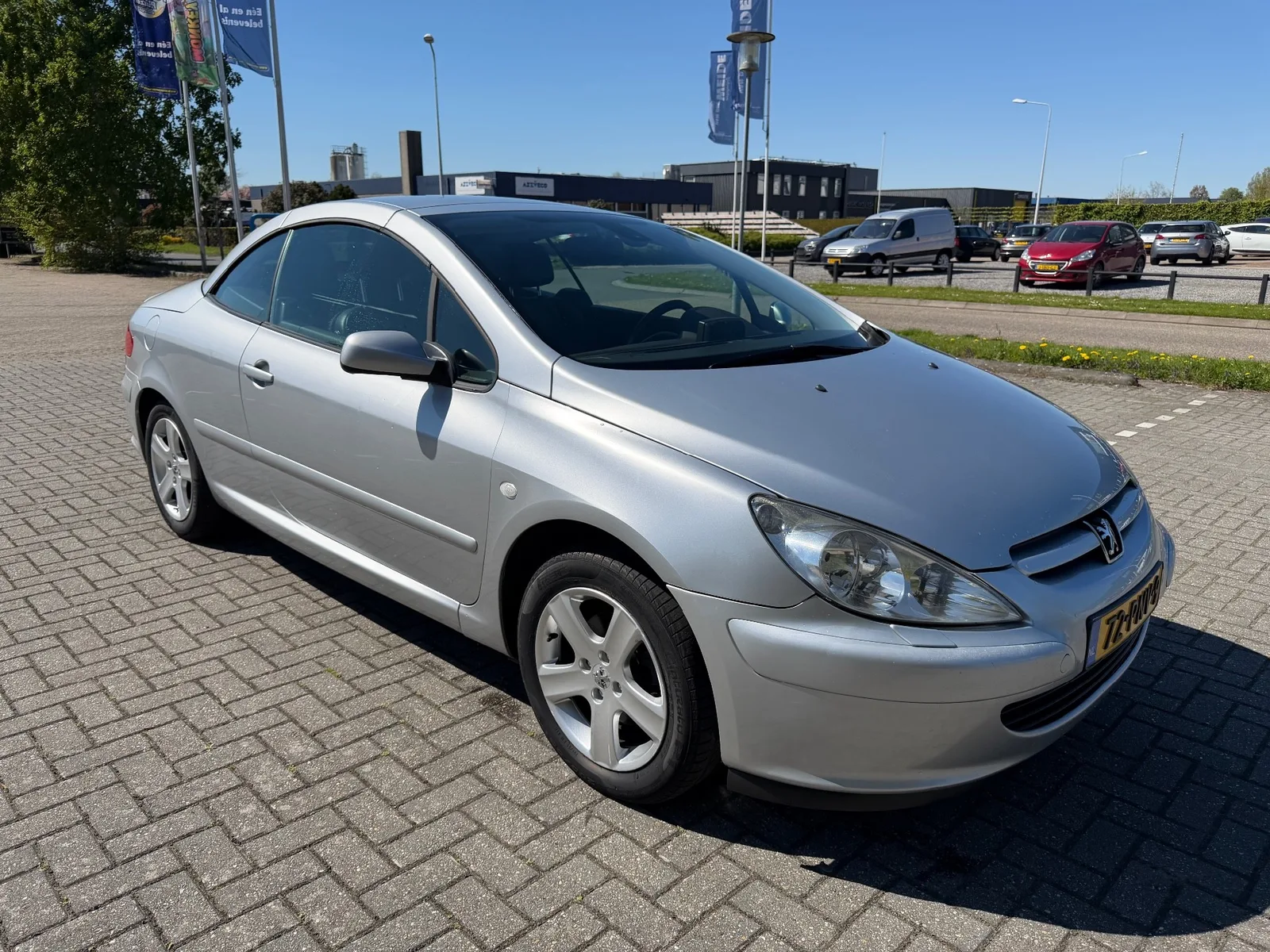 Peugeot 307 (2004) — foto 1