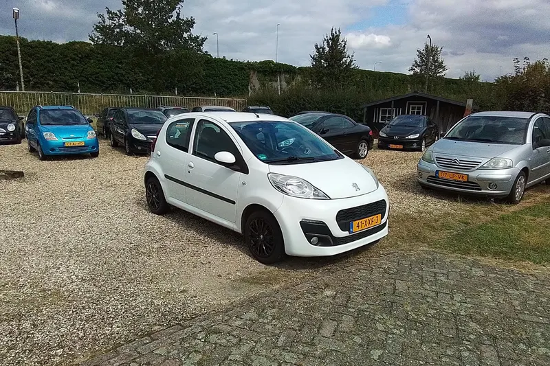 Peugeot 107 (2012)