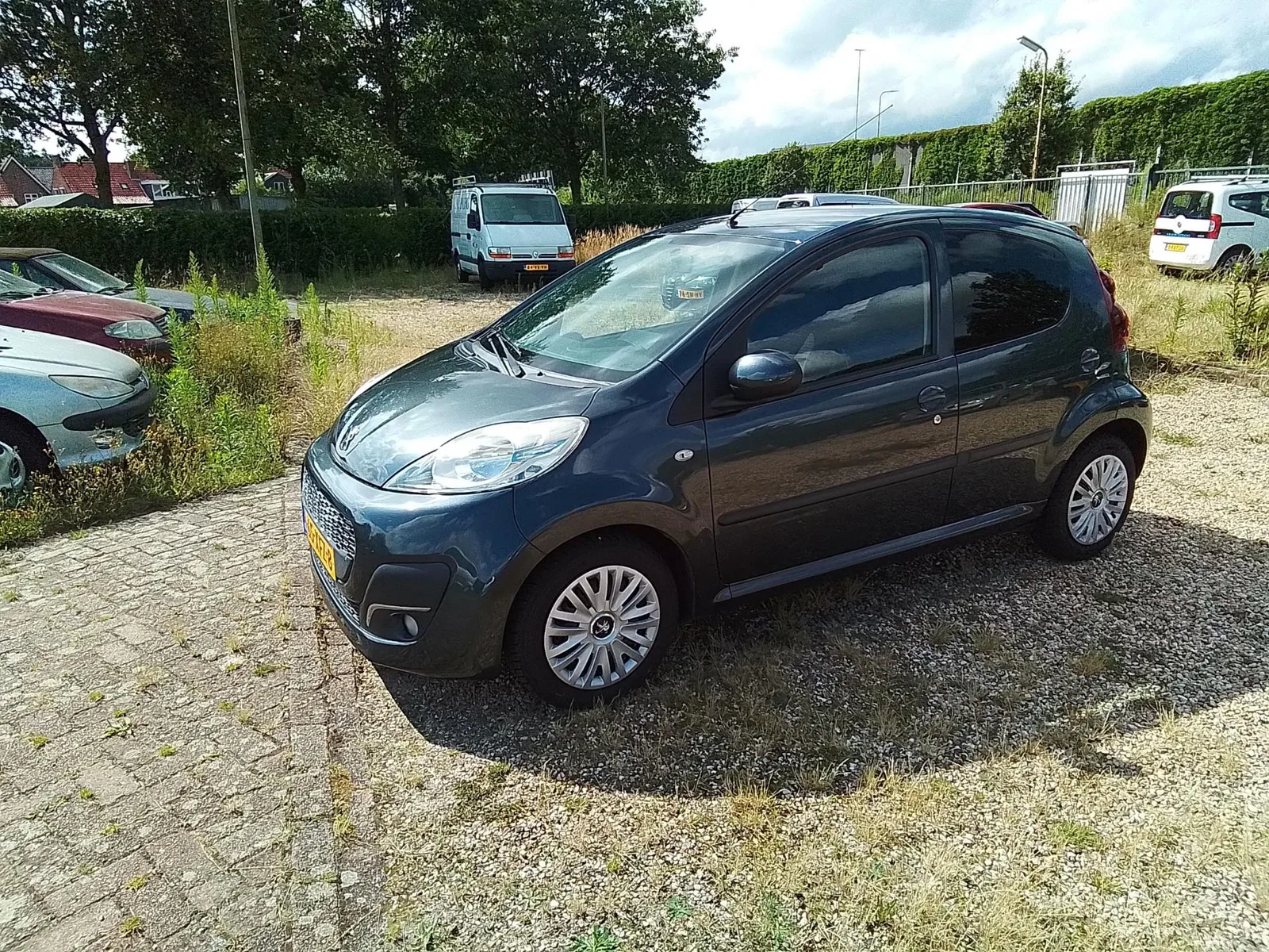 Peugeot 107 (2011) — foto 1