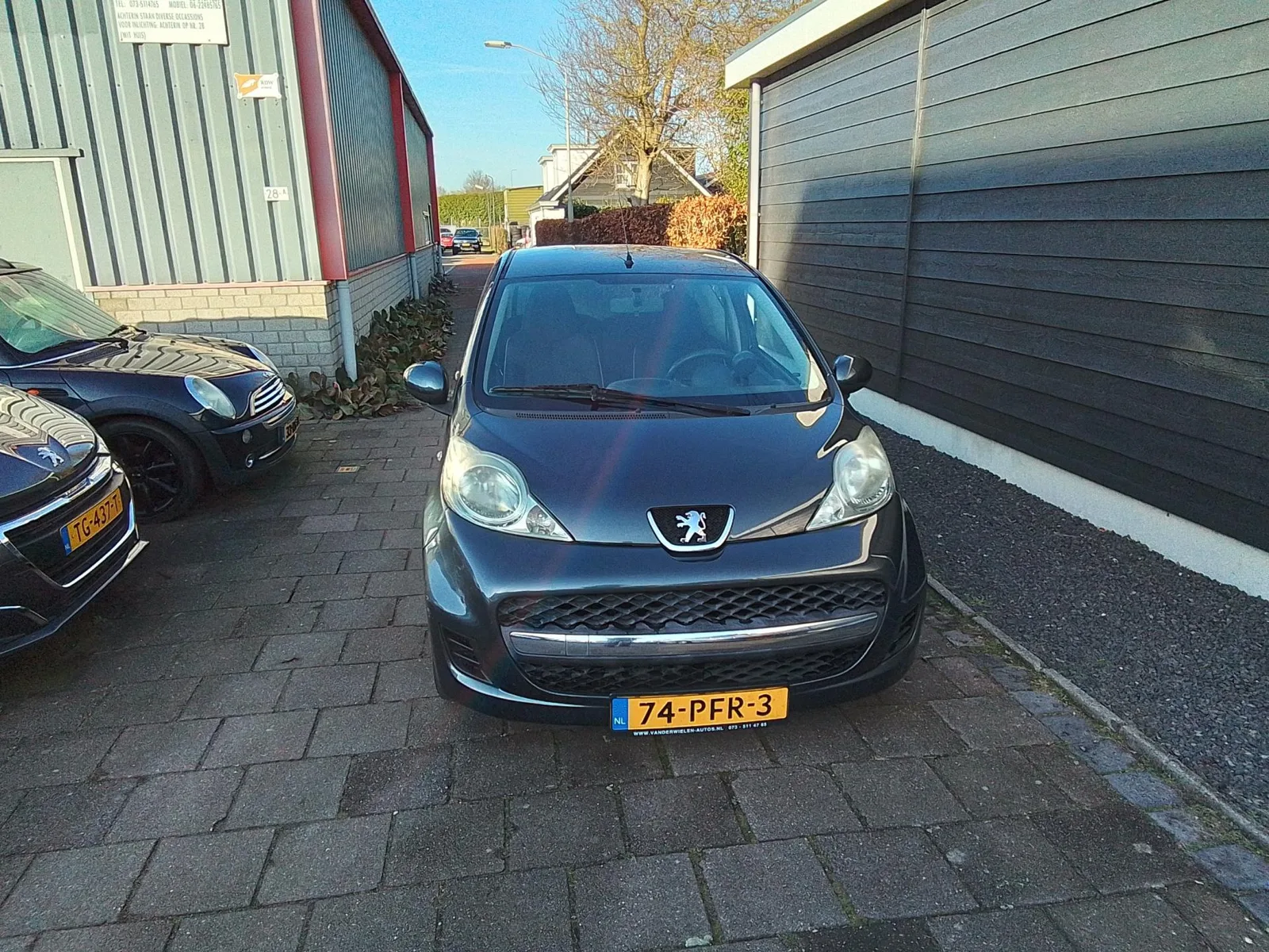 Peugeot 107 (2011) — foto 1