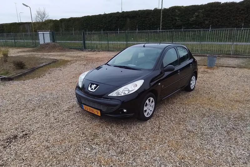 Peugeot 206 (2012)