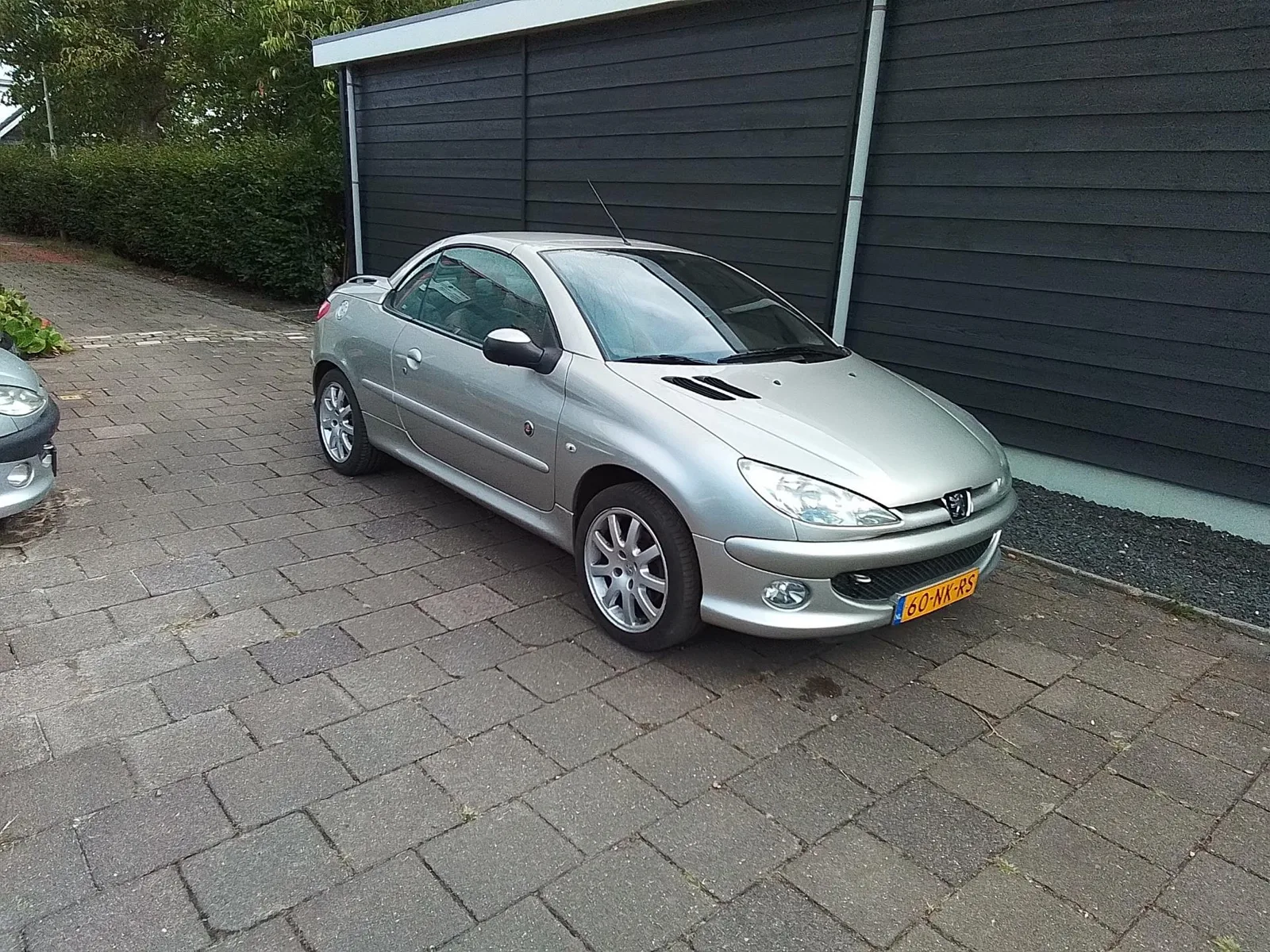 Peugeot 206 (2003) — foto 1