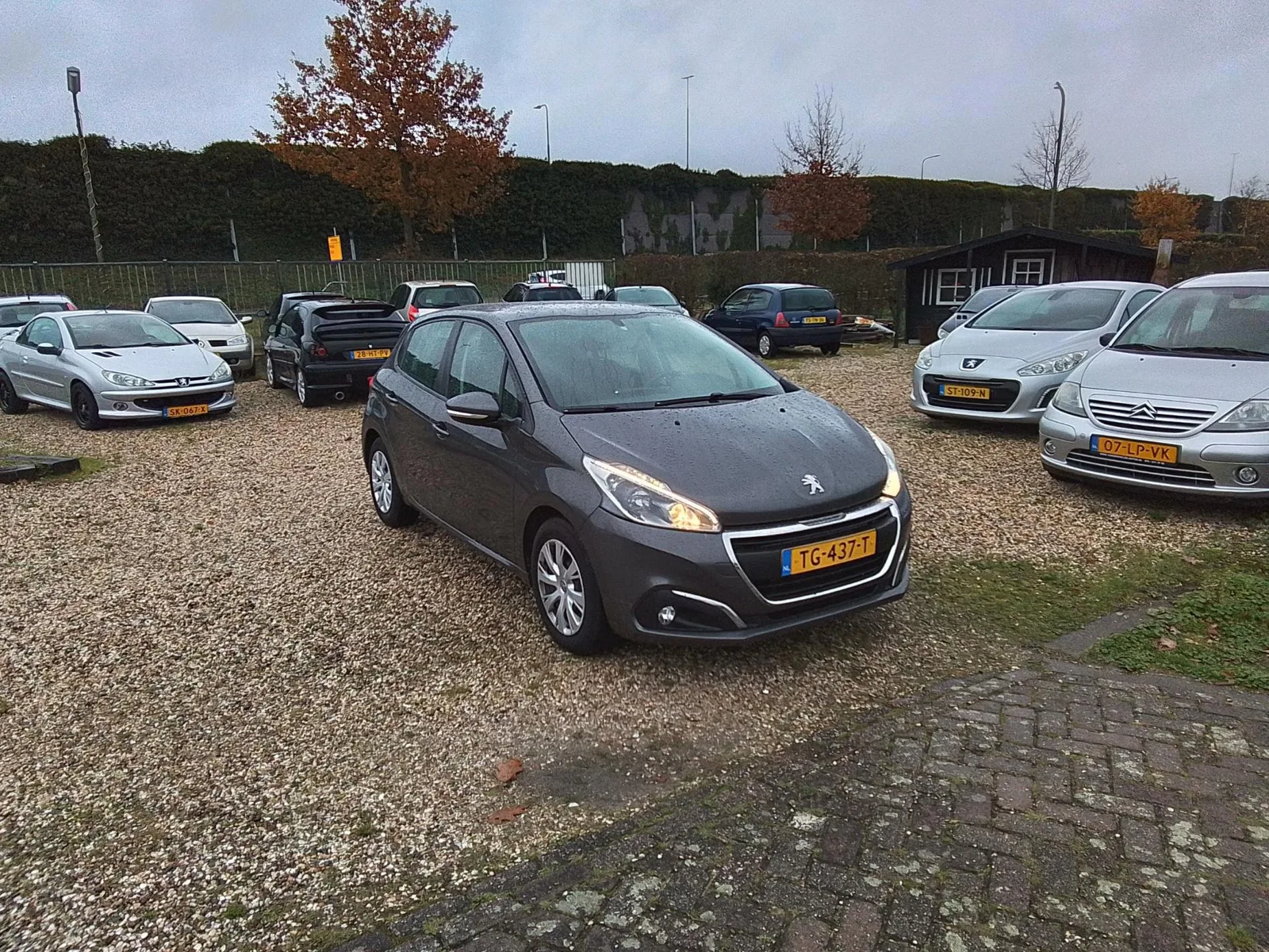 Peugeot 208 (2018) — foto 1