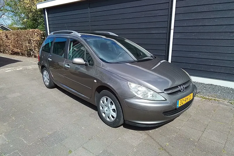 Peugeot 307 SW (2005)