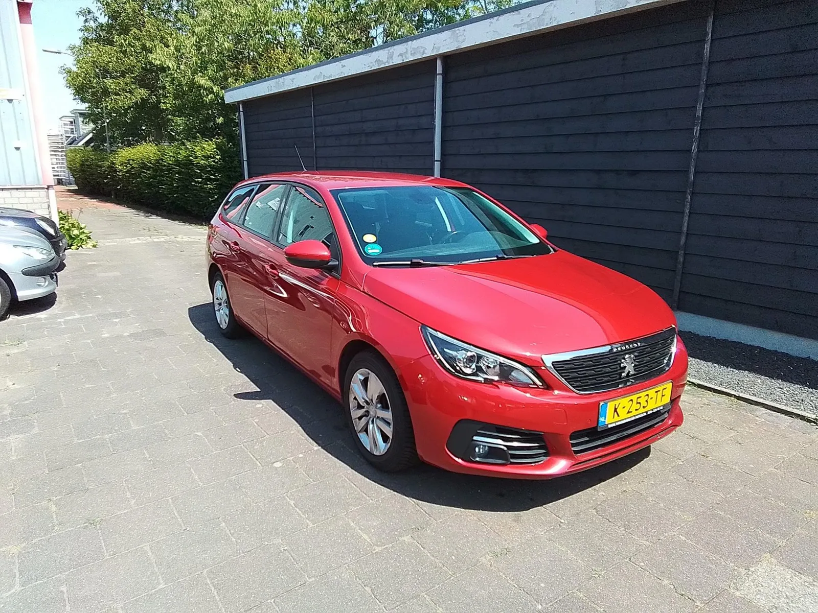Peugeot 308 (2018) — foto 1