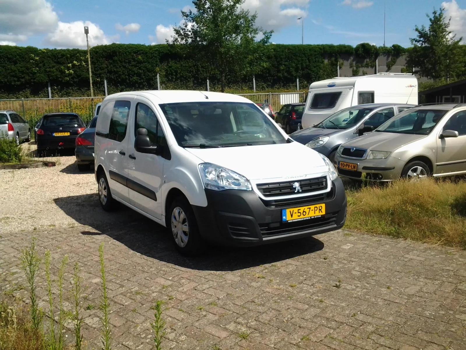 Peugeot Partner (2018) — foto 1