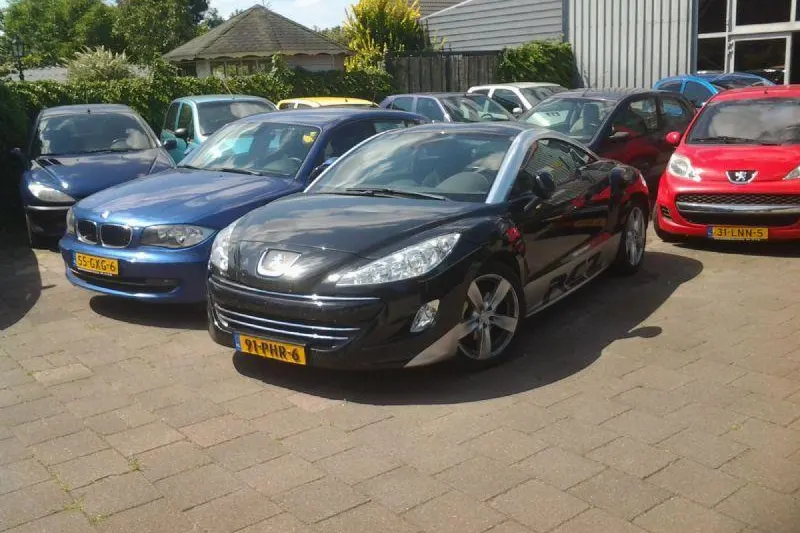 Peugeot RCZ (2011)