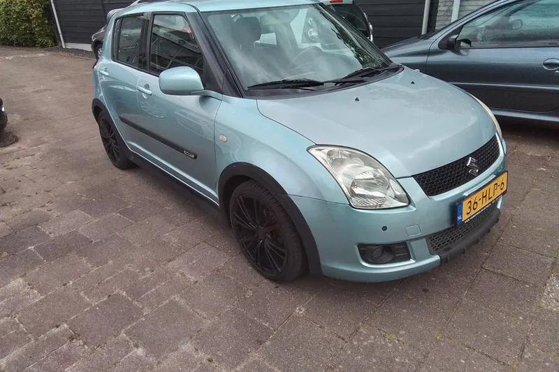 Suzuki Swift (2009)