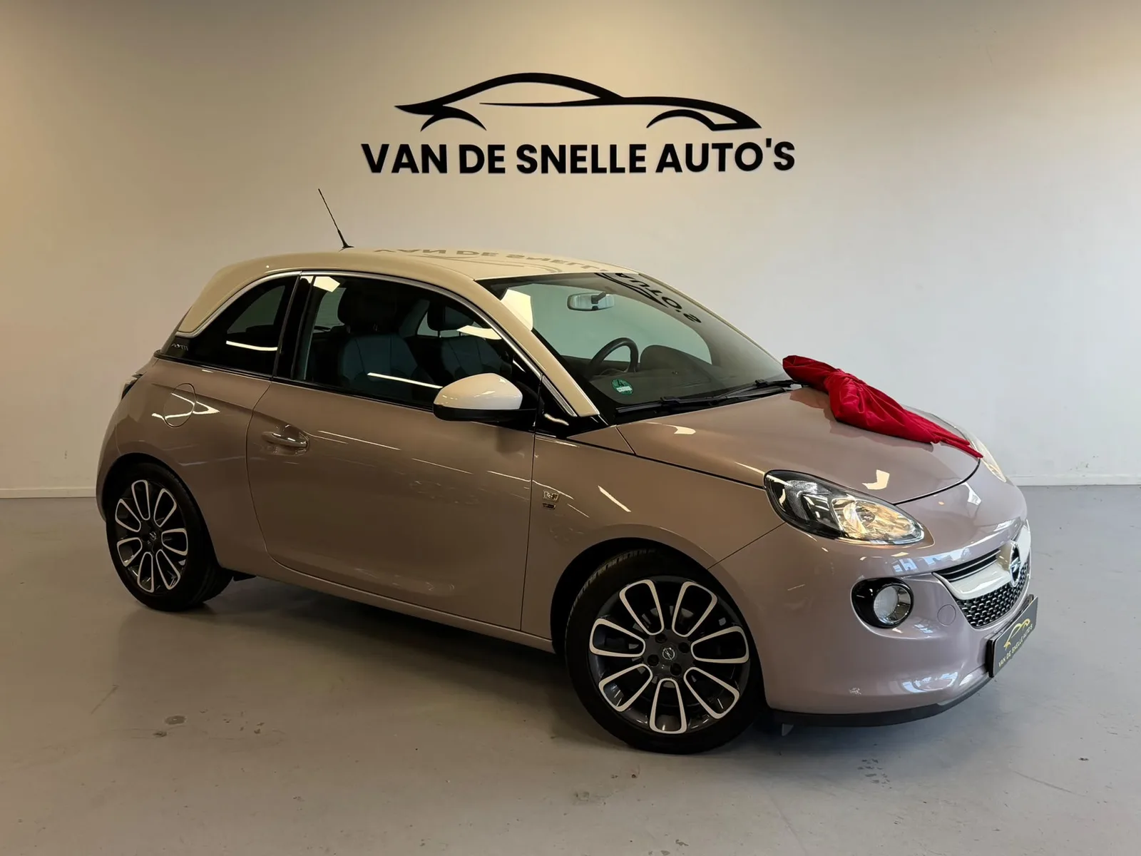 Opel Adam (2014) — foto 1