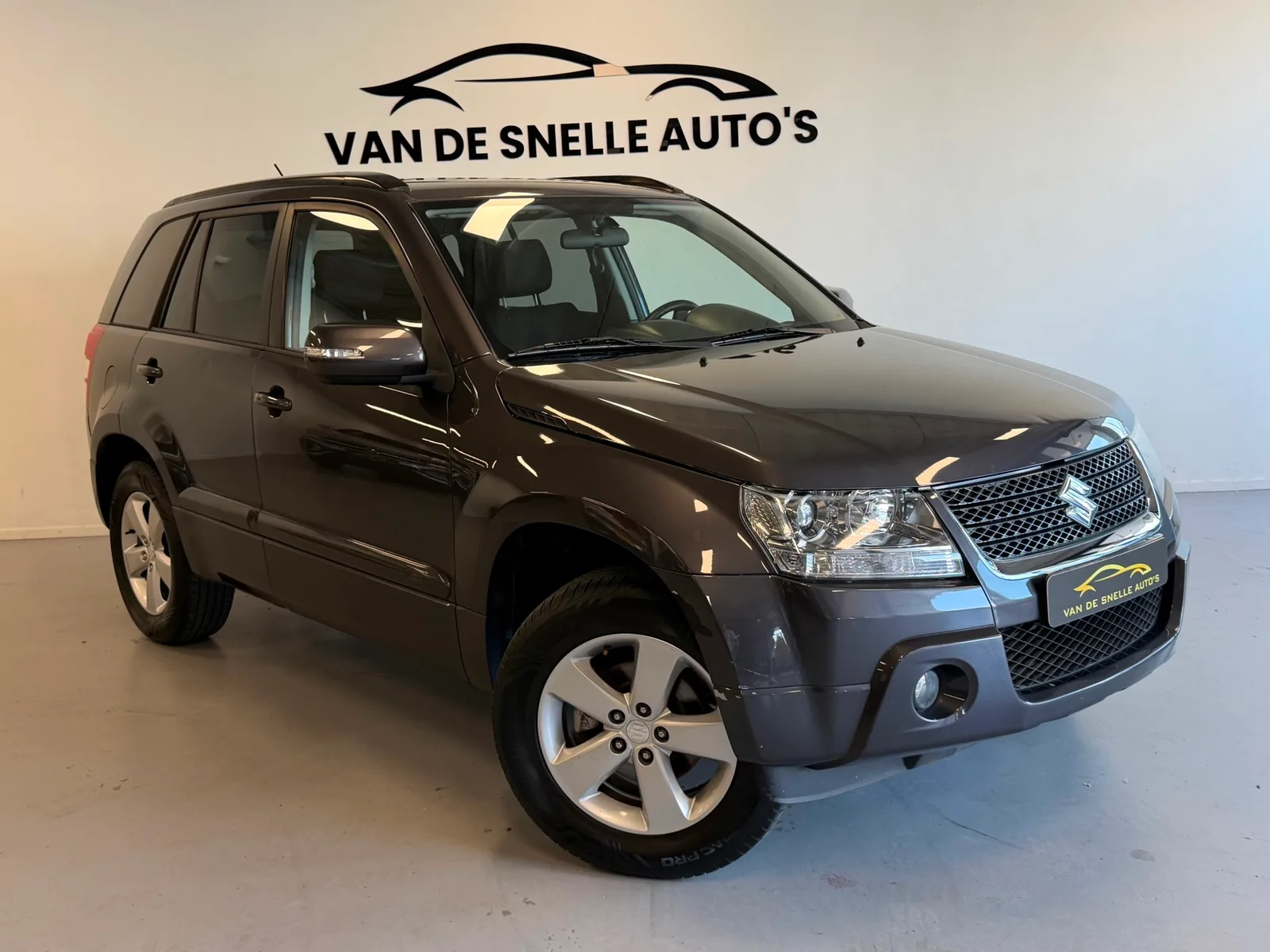 Suzuki Grand Vitara (2010) — foto 1