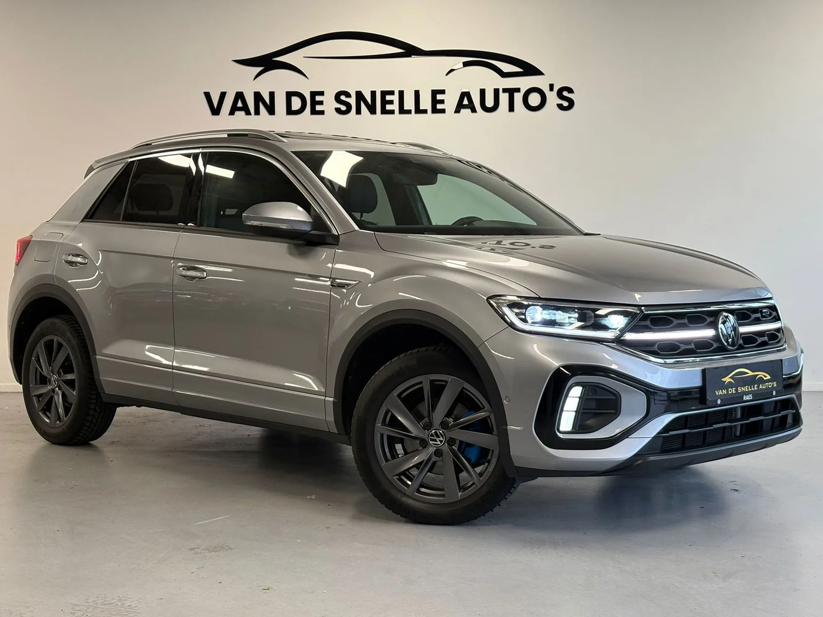 Volkswagen T-Roc (2022) — foto 1