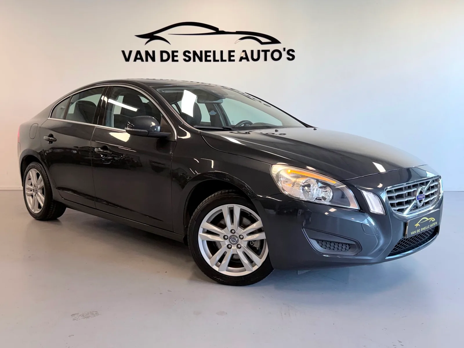 Volvo S60 (2013) — foto 1