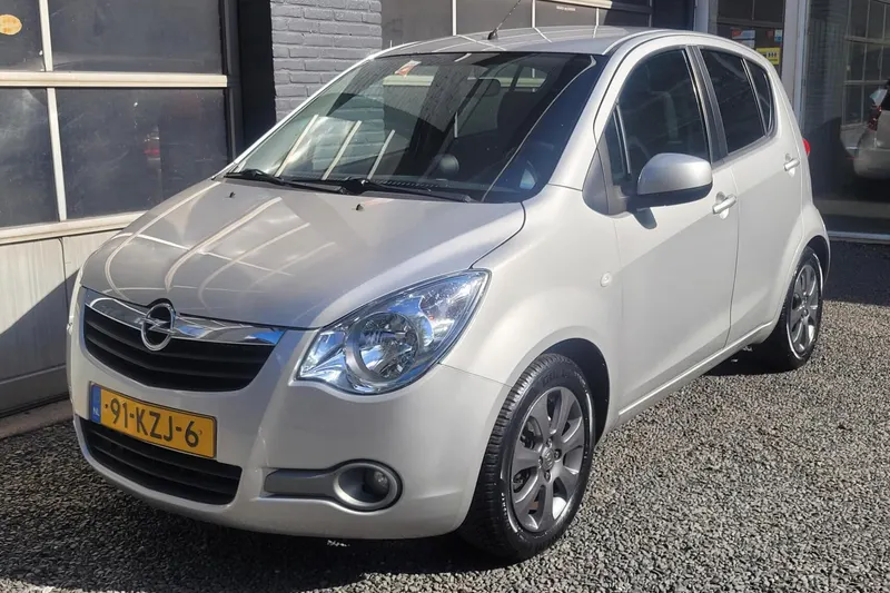 Opel Agila (2010)