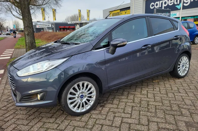 Ford Fiesta (2013)