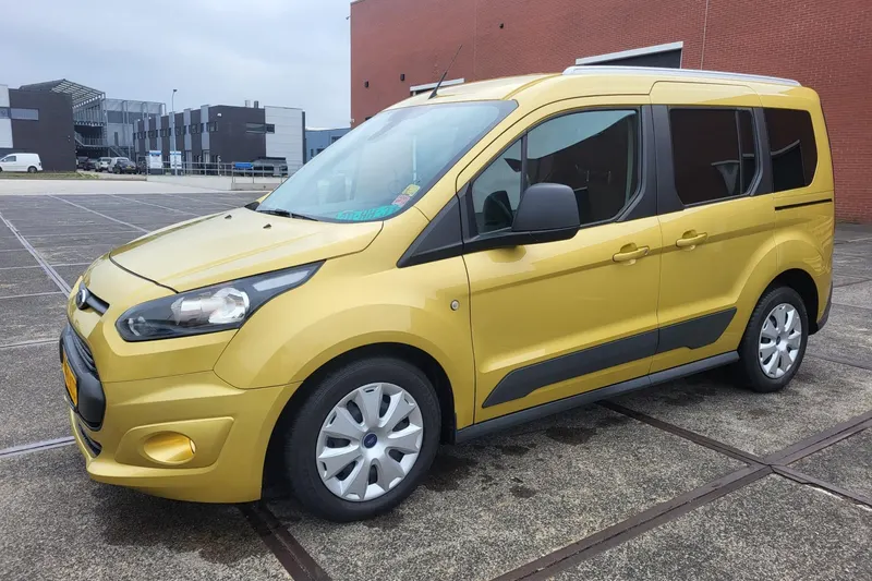 Ford Tourneo Connect (2015)