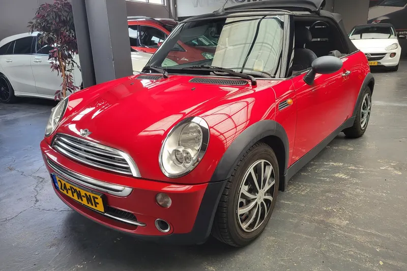 MINI Cabrio (2004)