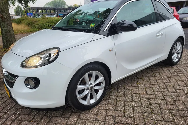 Opel Adam (2016)