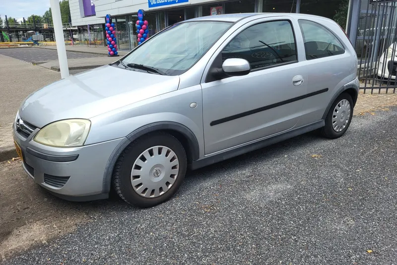 Opel Corsa (2004)